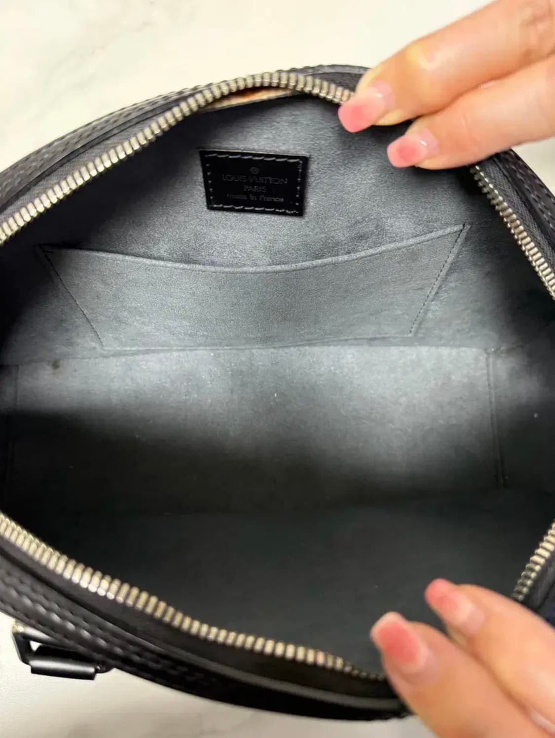 루이비통 에삐 자스민 숄더백 상품이미지6