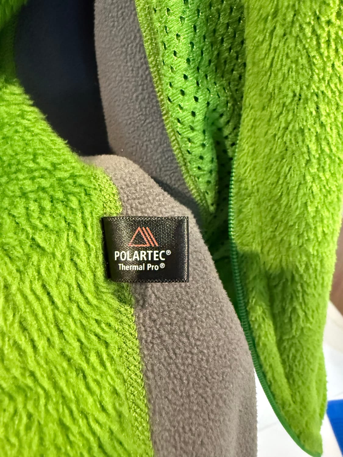 [L] 파타고니아 R2 라이트 그린 플리스 상품이미지4