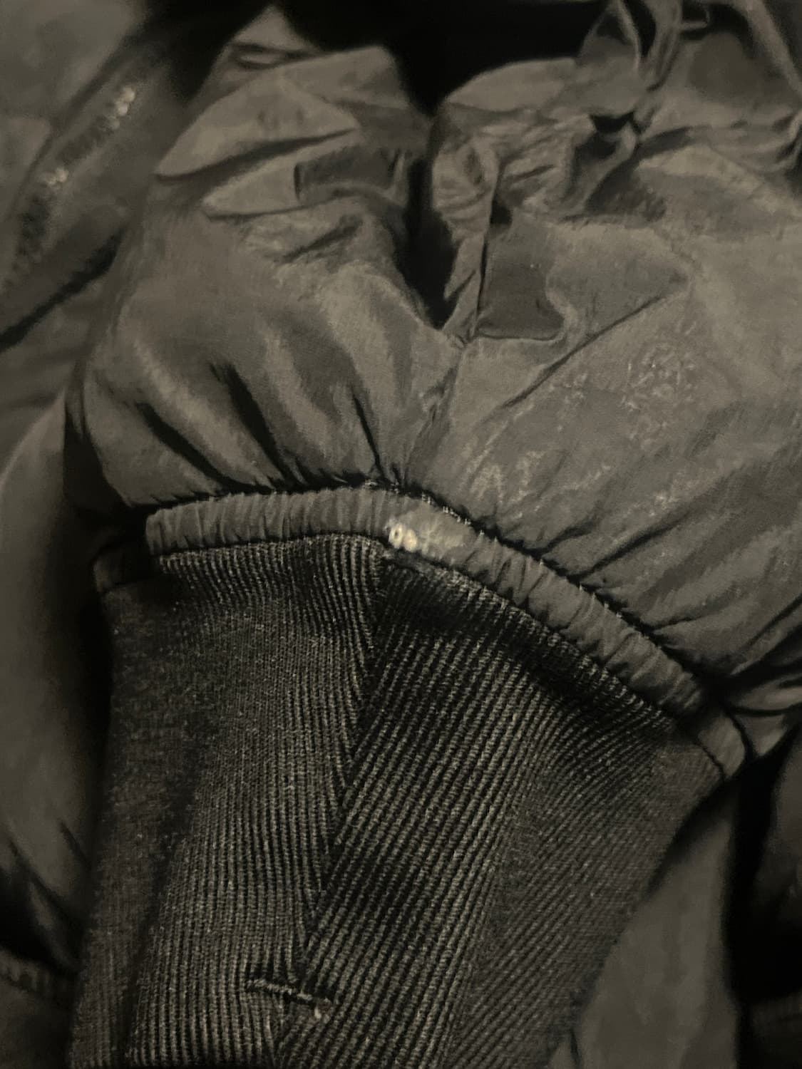 XL) 17fw 스톤아일랜드 크링클랩스 패딩 블랙 (우원재패딩) 상품이미지5