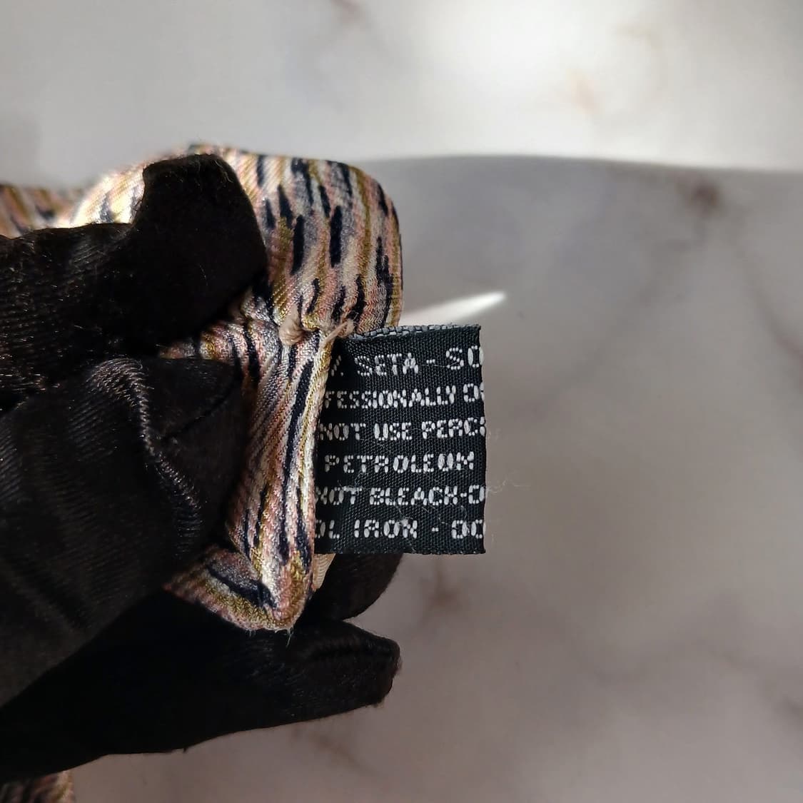 미쏘니 실크 베이지 텍스처 패턴 넥타이 8.7cm A+등급 A19211
 상품이미지7