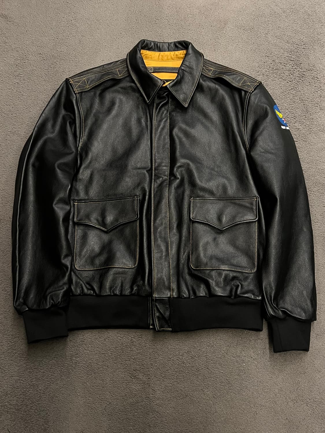 윌리스 앤 가이어 A-2 레더자켓 피팅1회 새상품 처분  상품이미지1