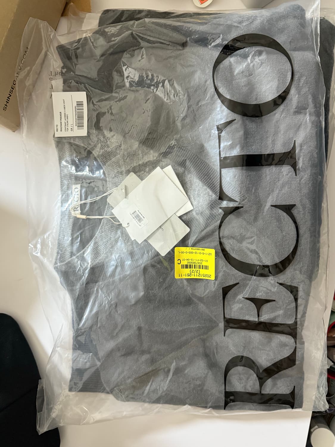 렉토 남성 콘크라스트 레이어드 브이넥 니트탑 상품이미지7