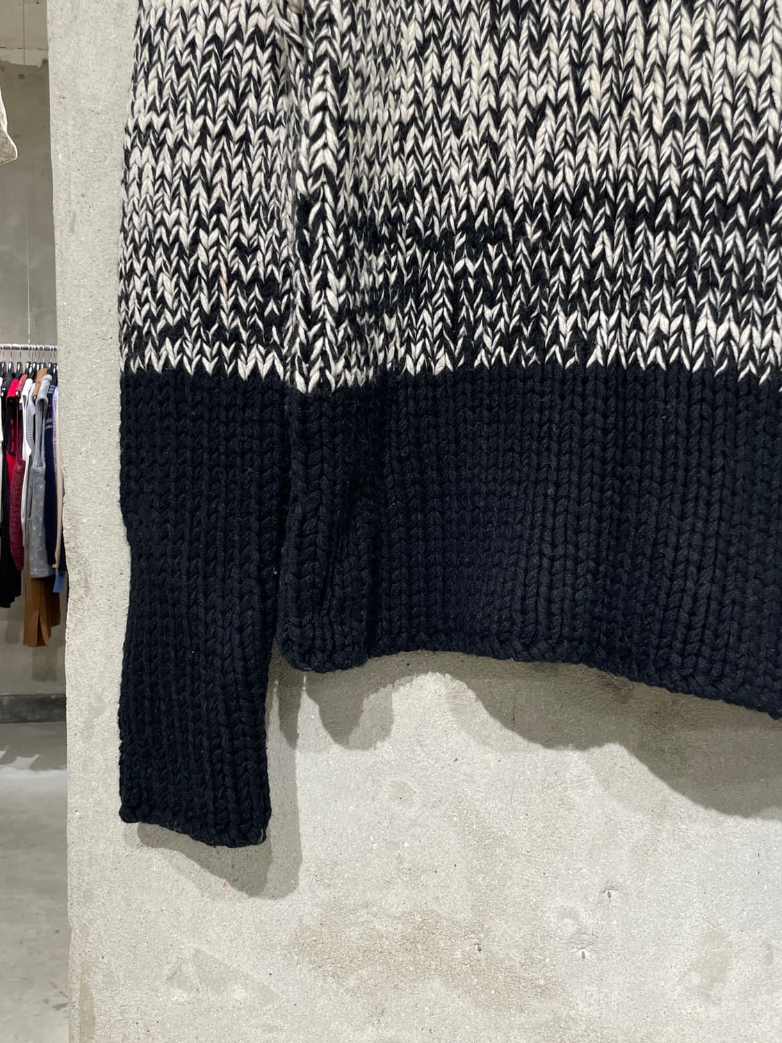 돌체 앤 가바나 모크넥 배색 스웨터 상품이미지4