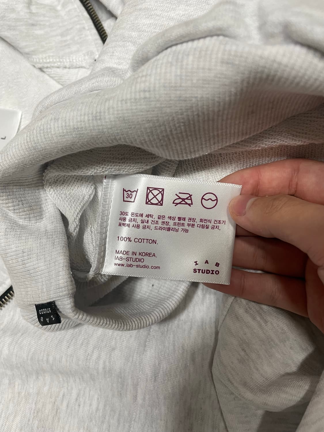 [새상품] 아이앱 스튜디오 하프 집업 그레이  상품이미지5