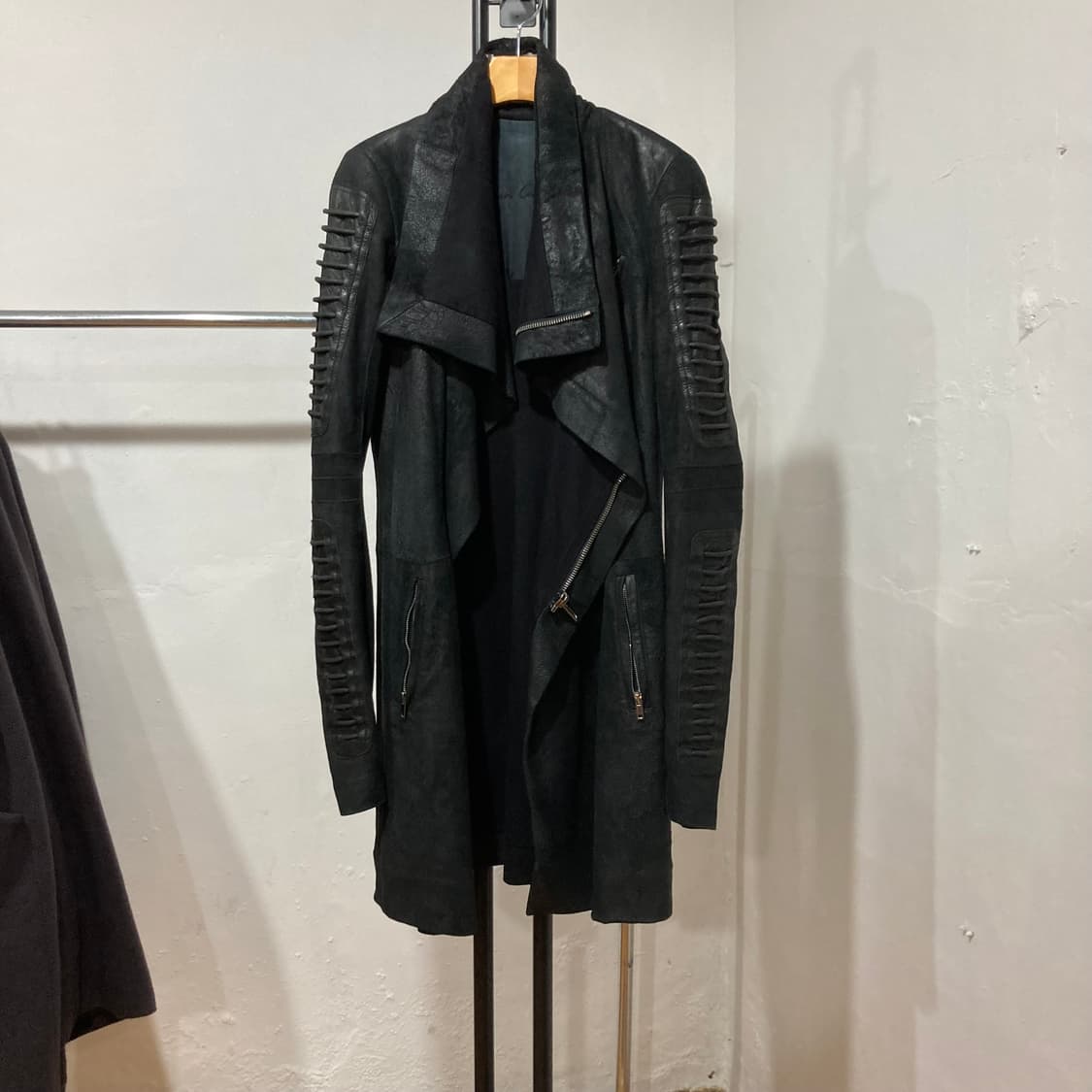 릭 오웬스(Rick Owens) 아카이브 슬리브 디테일 롱 자켓 상품이미지5
