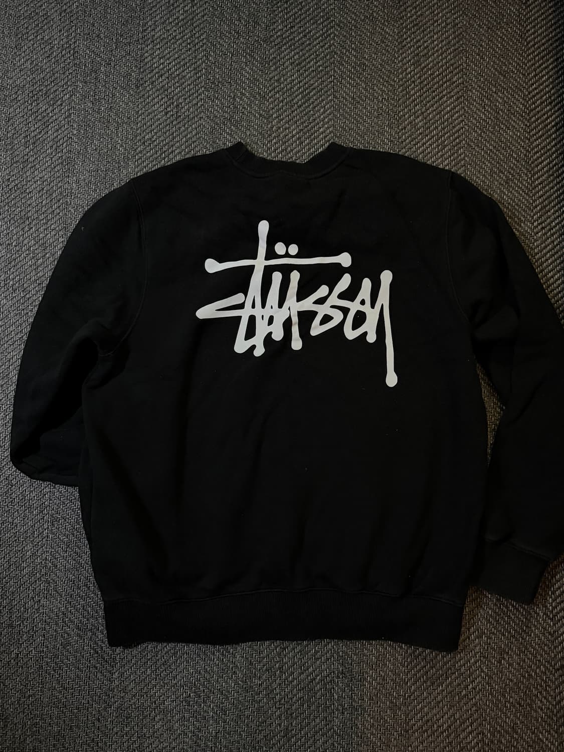 스투시 베이직 크루넥 블랙 상품이미지2