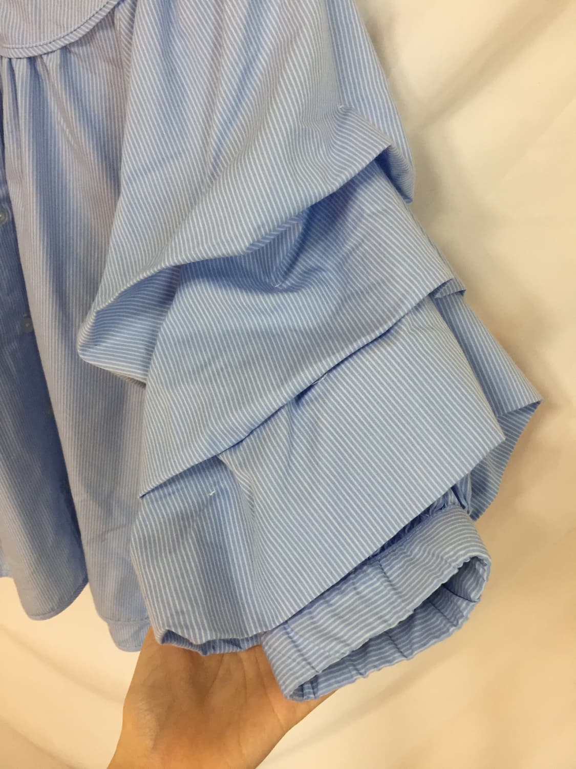 프릴 포인트 셔츠  상품이미지3