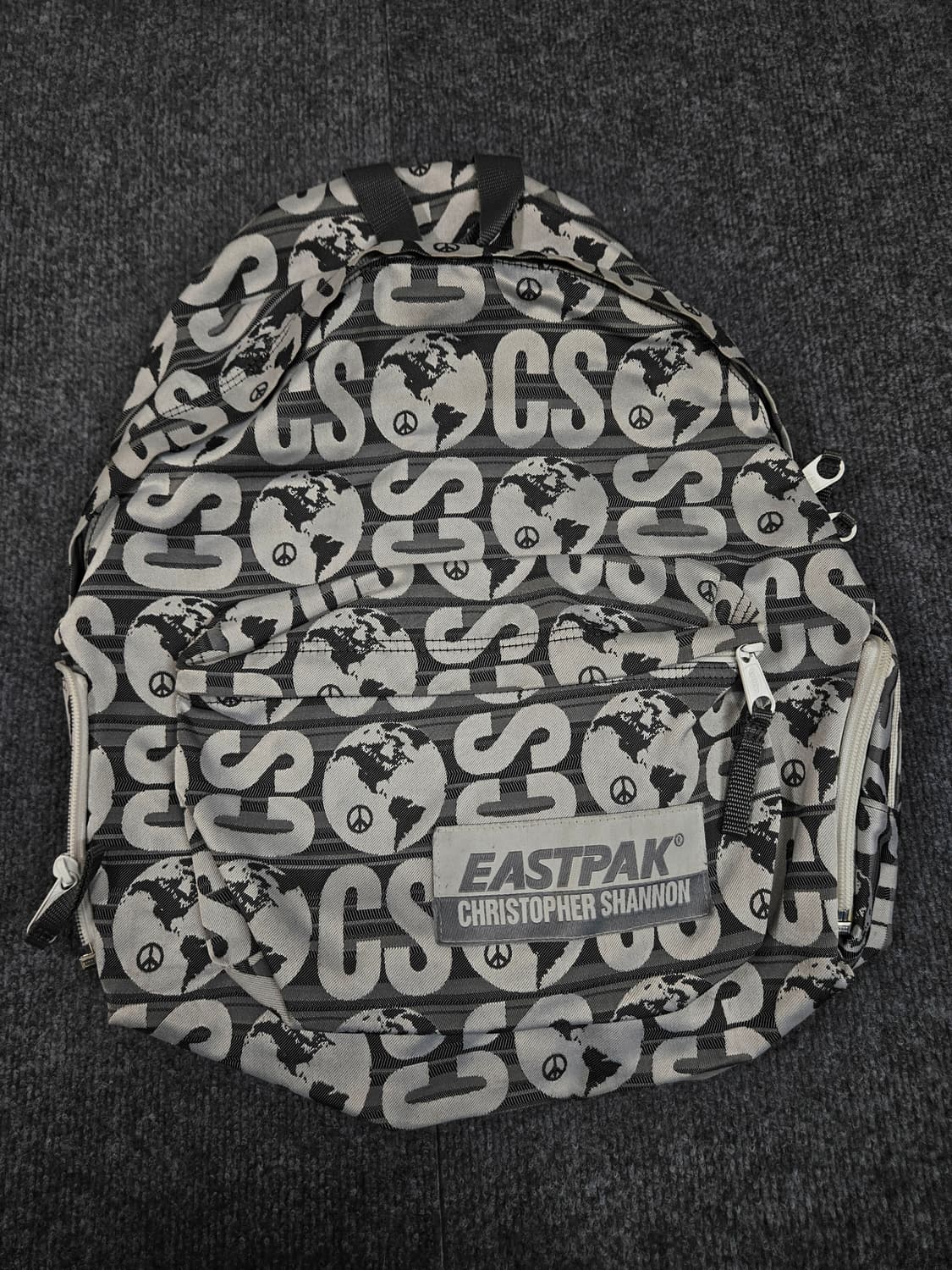 이스트팩 크리스토퍼 섀넌 백팩(급처) 상품이미지1