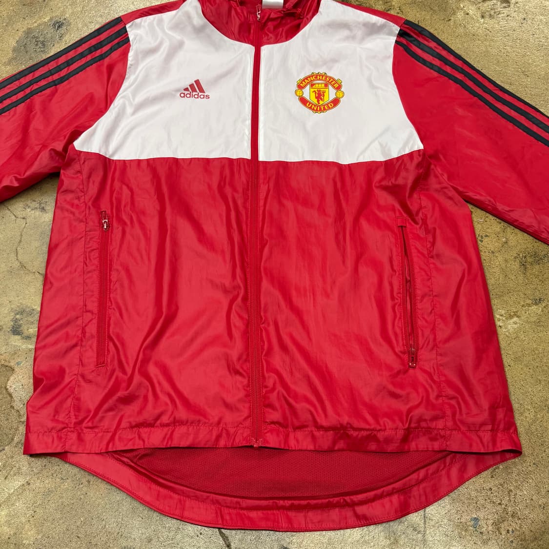 [정품/100] 아디다스 맨유 바람막이 후드 레드 b16 상품이미지3