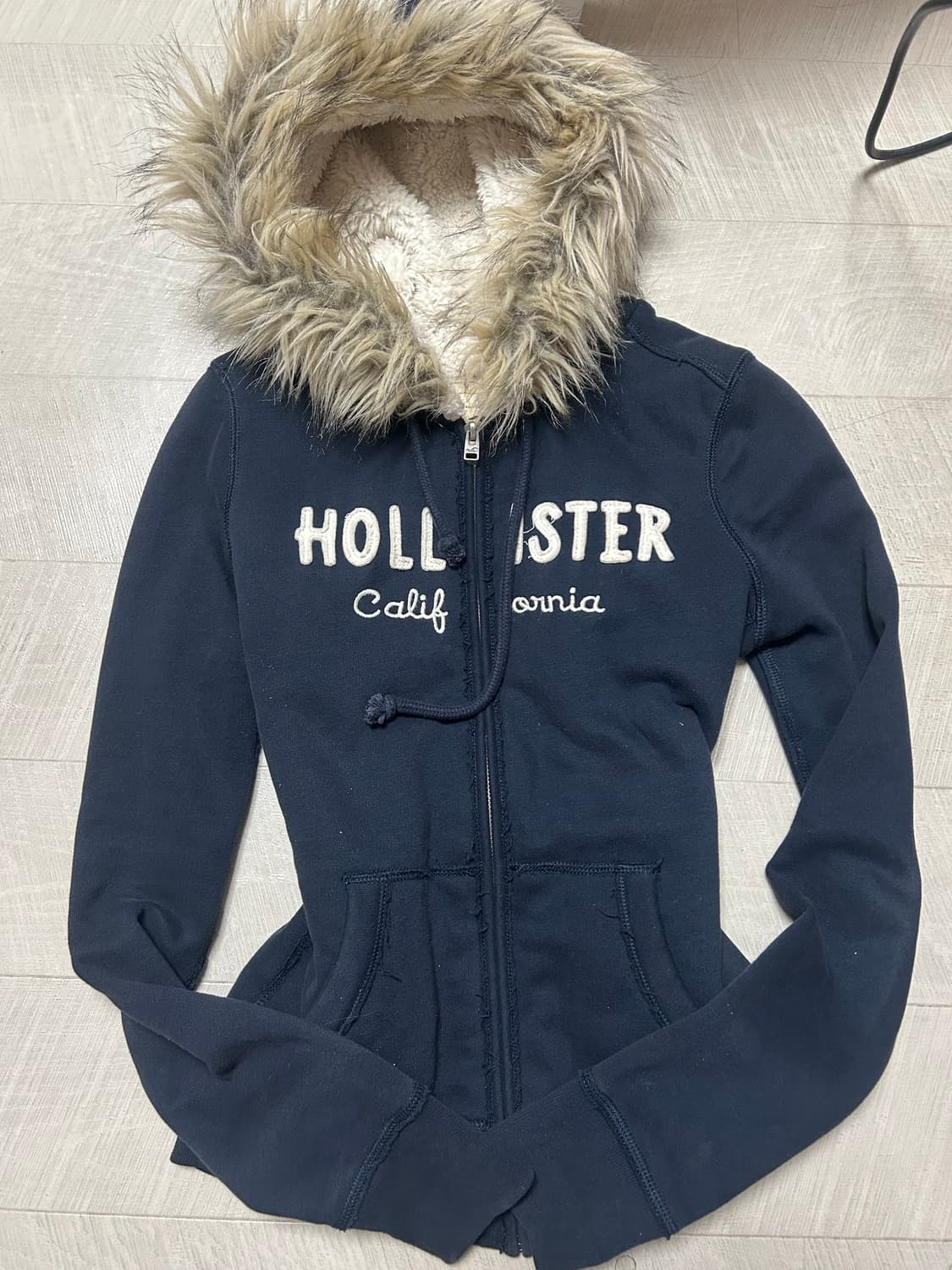 홀리스터 울프죠 후드집업 상품이미지1