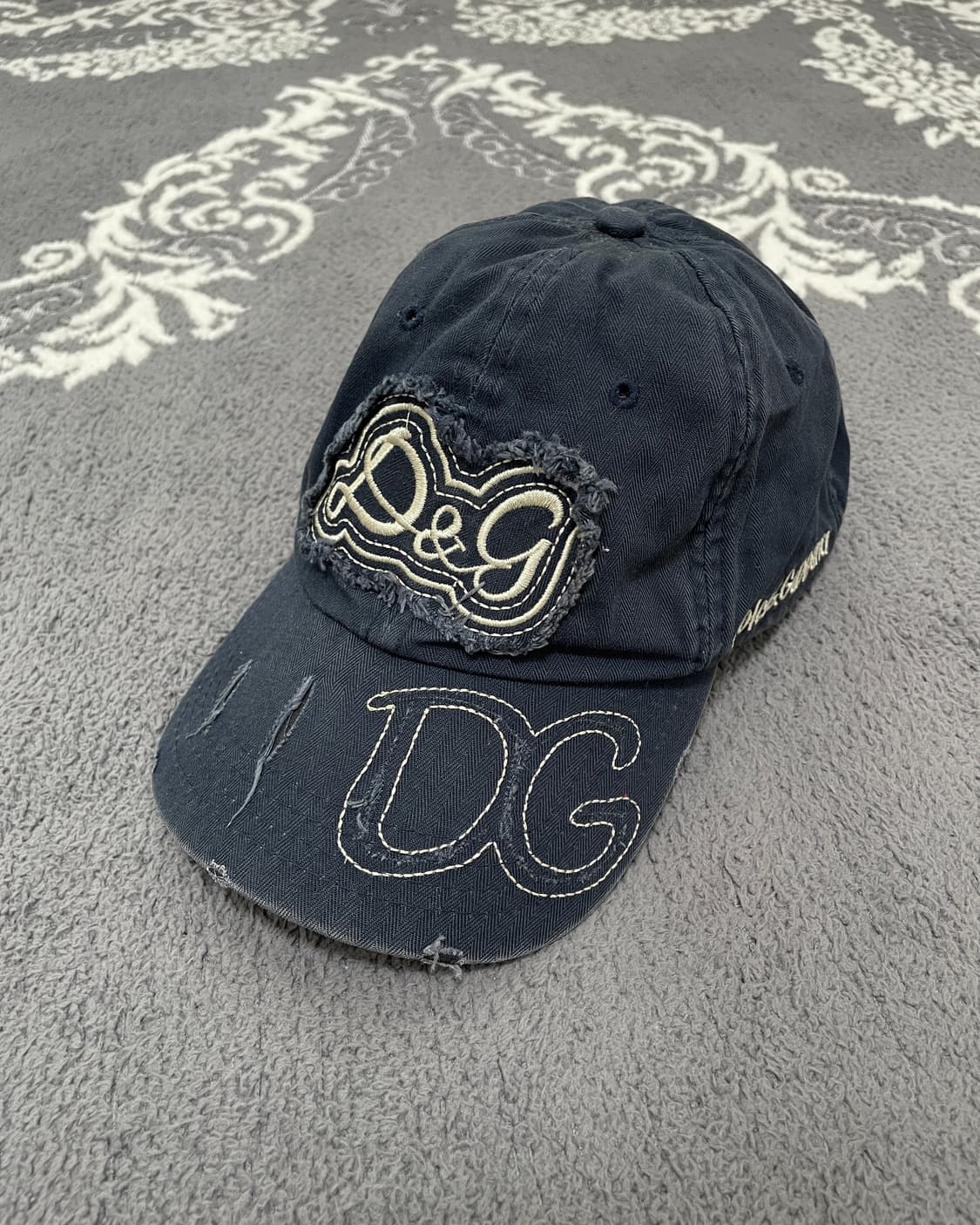 D&G Distressed Logo Cap 상품이미지1