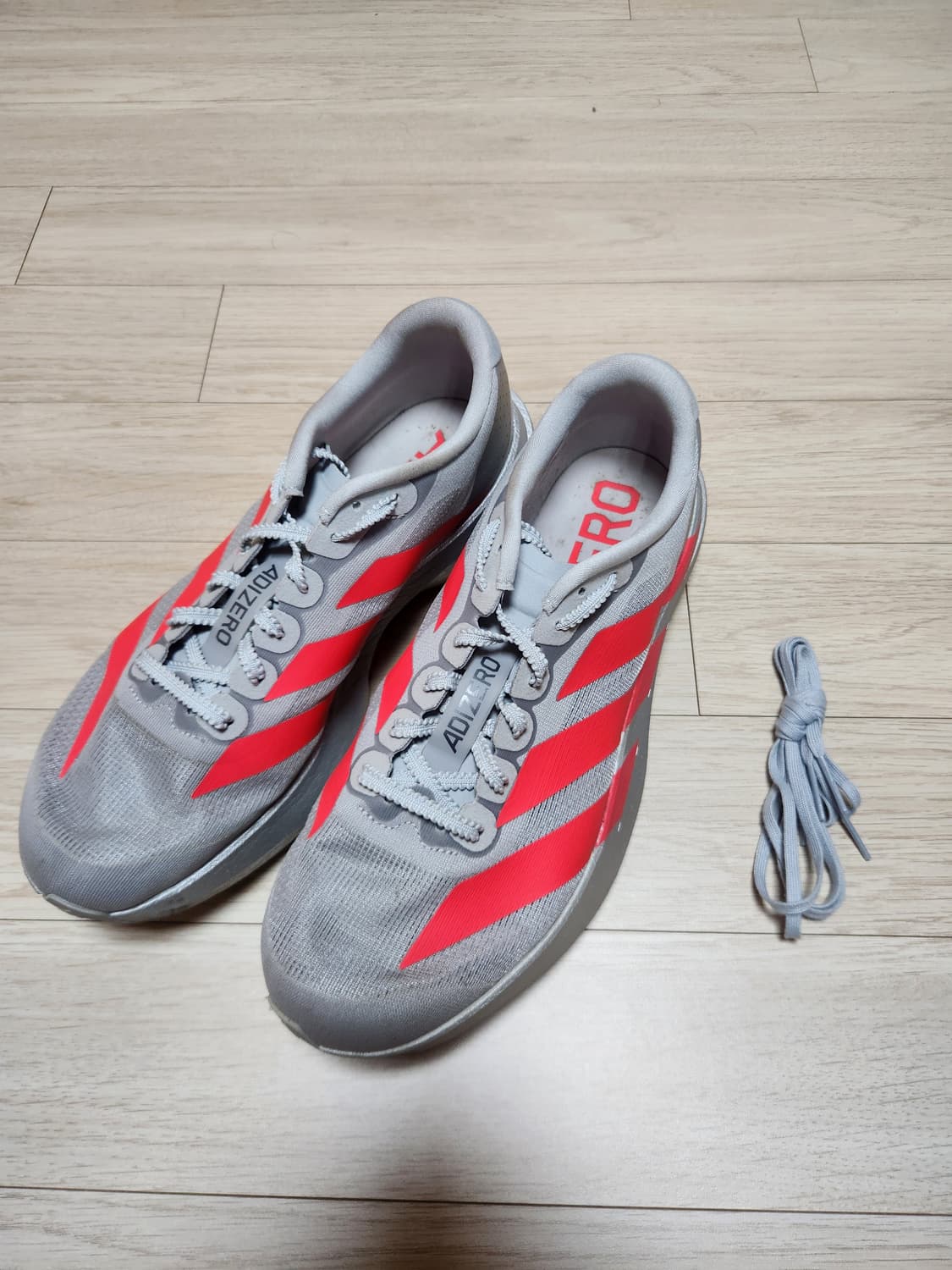 [아디다스] Evo SL 에보슬 실버메탈릭루시드레드 285사이즈 상품이미지3