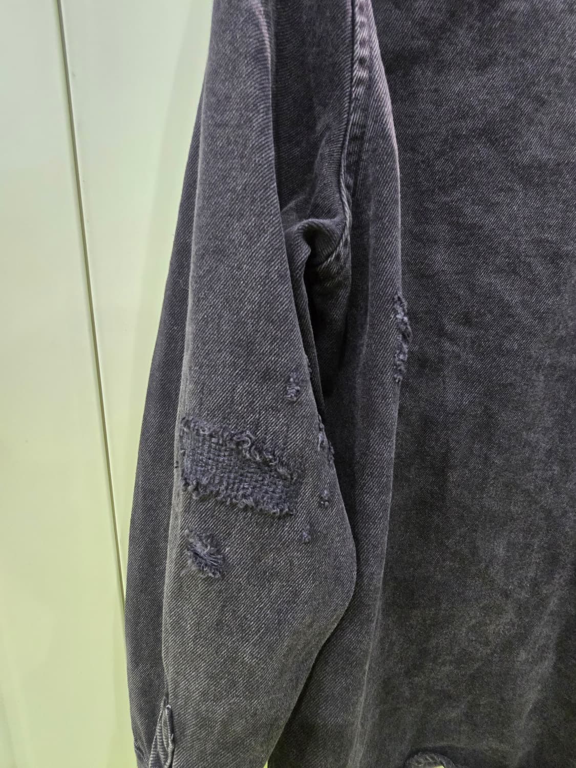 자라 릴렉스드핏 데미지 셔츠 데님  자켓 (L) 상품이미지4