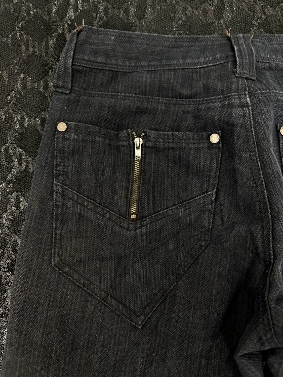 “BA-TSU” 00’s Zipper Detail Curve Jeans 상품이미지6