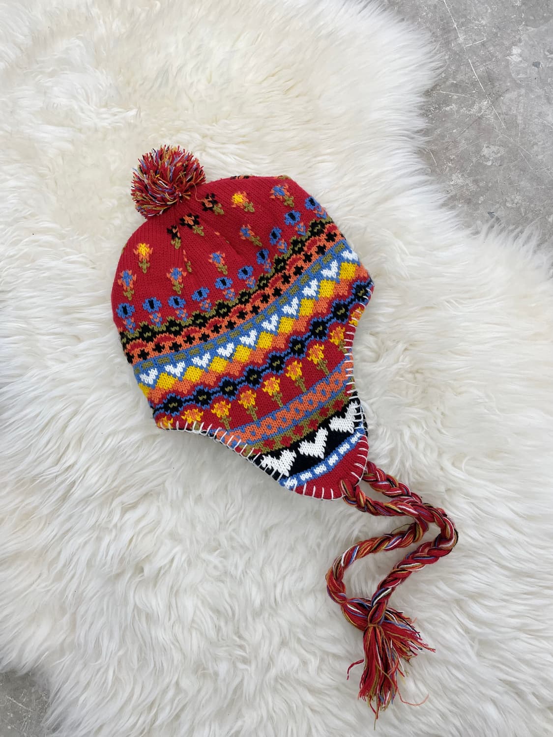 노르딕 하구미 방울 이어플랩 비니 상품이미지1