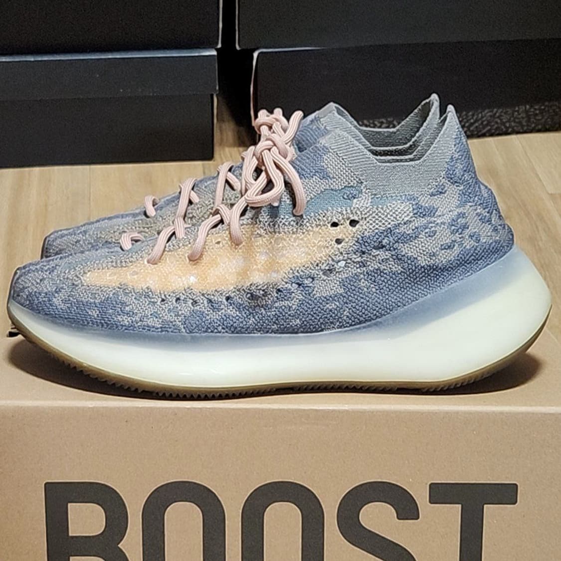 아디다스 275 이지 부스트 380 미스트 상품이미지1