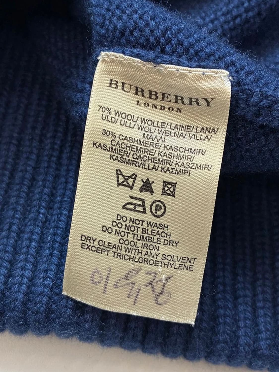 버버리 캐시미어 울 라운드넥 원피스 PN5384 상품이미지8