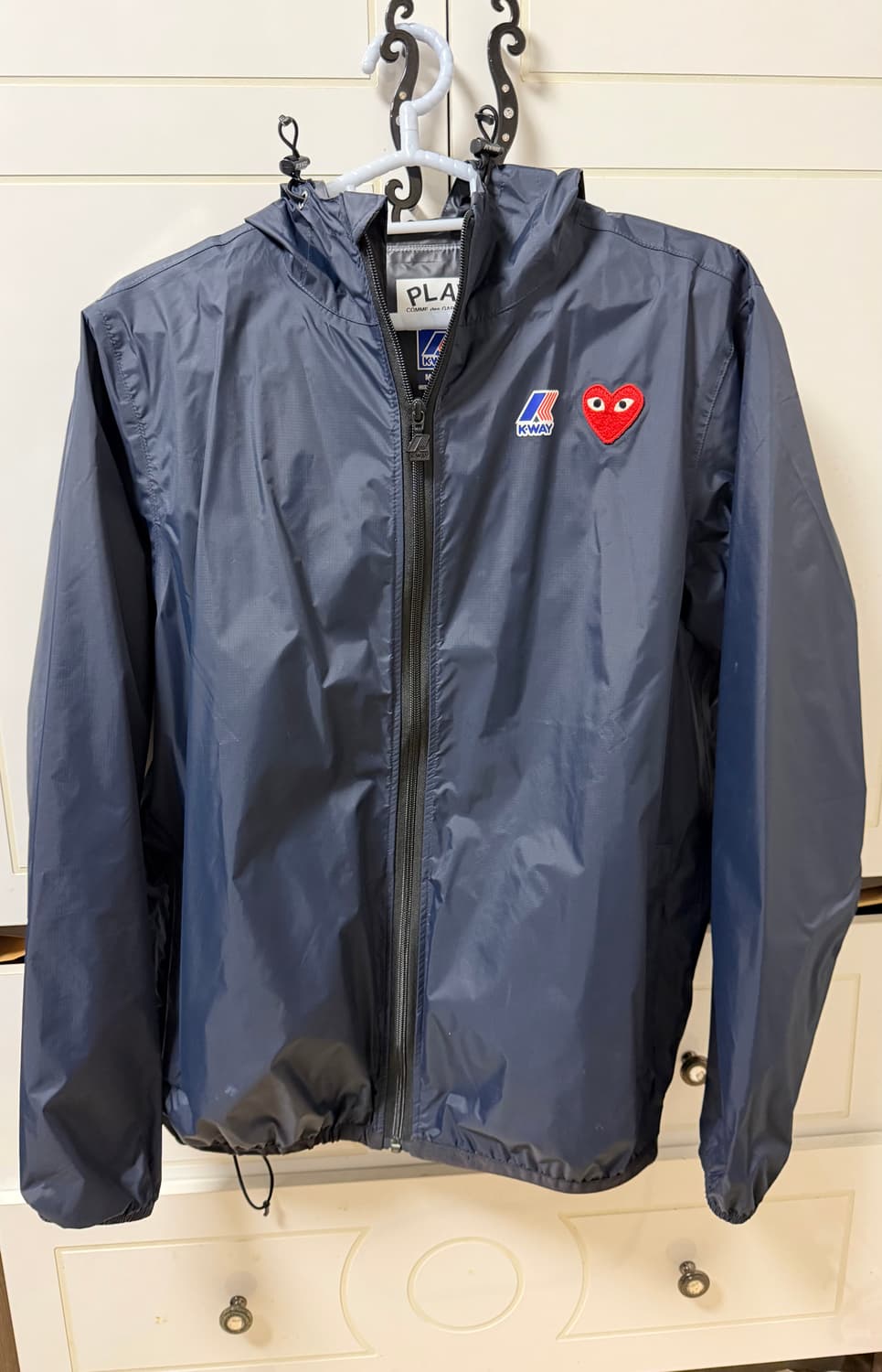 꼼데가르송 바람막이 M사이즈 판매합니다! 상품이미지1