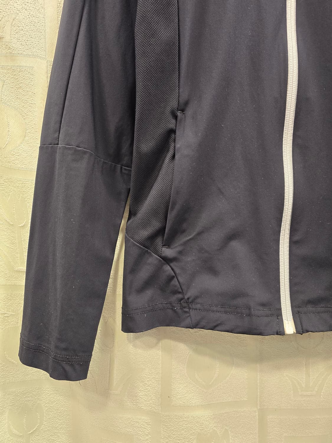 데상트 스위스 트라이애슬론 냉감 집업 자켓 85(S) 상품이미지5