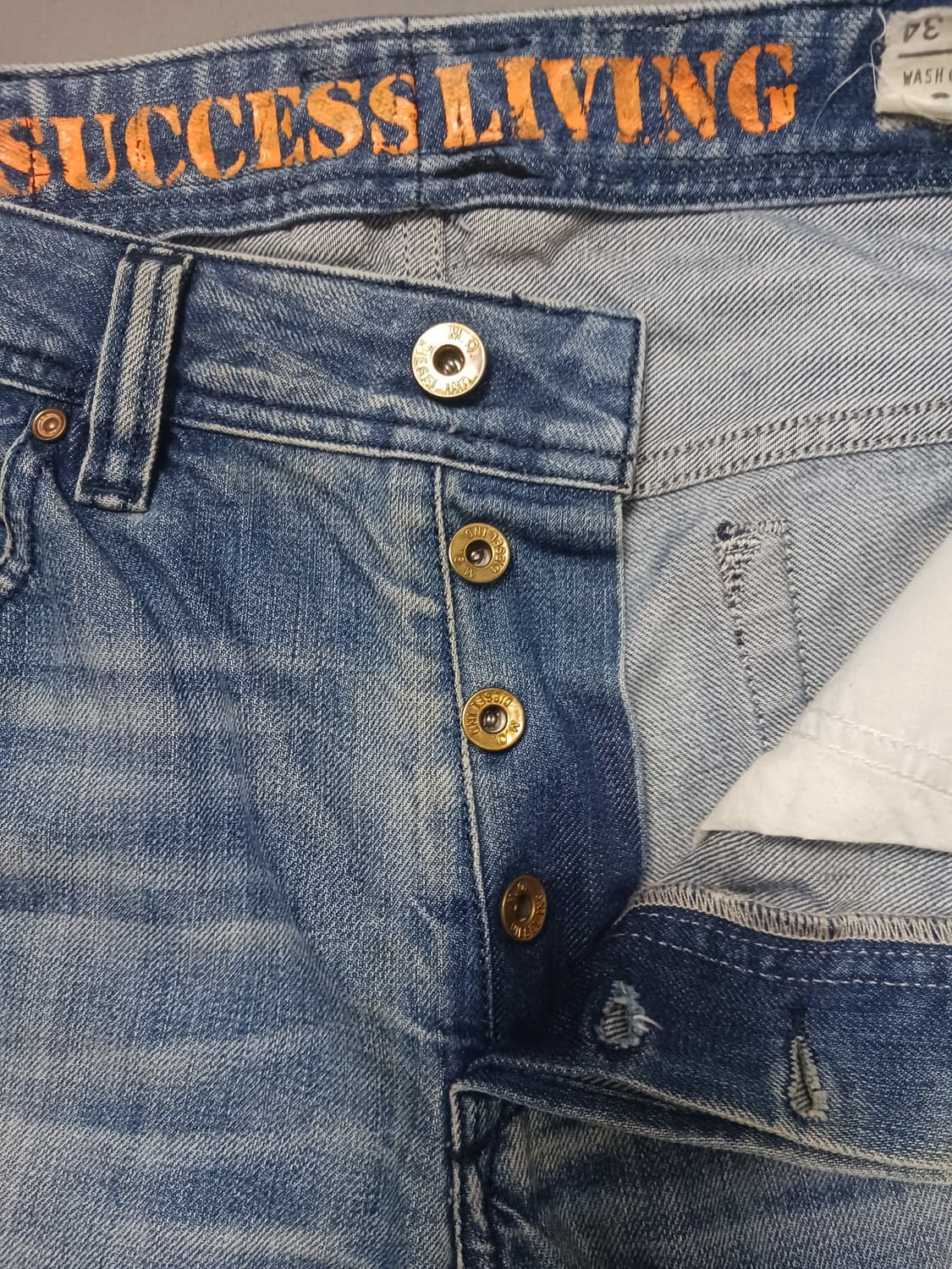 [31] 디젤 사파도 WASH0074F 레귤러 슬림 스트레이트 진 청바지 상품이미지6