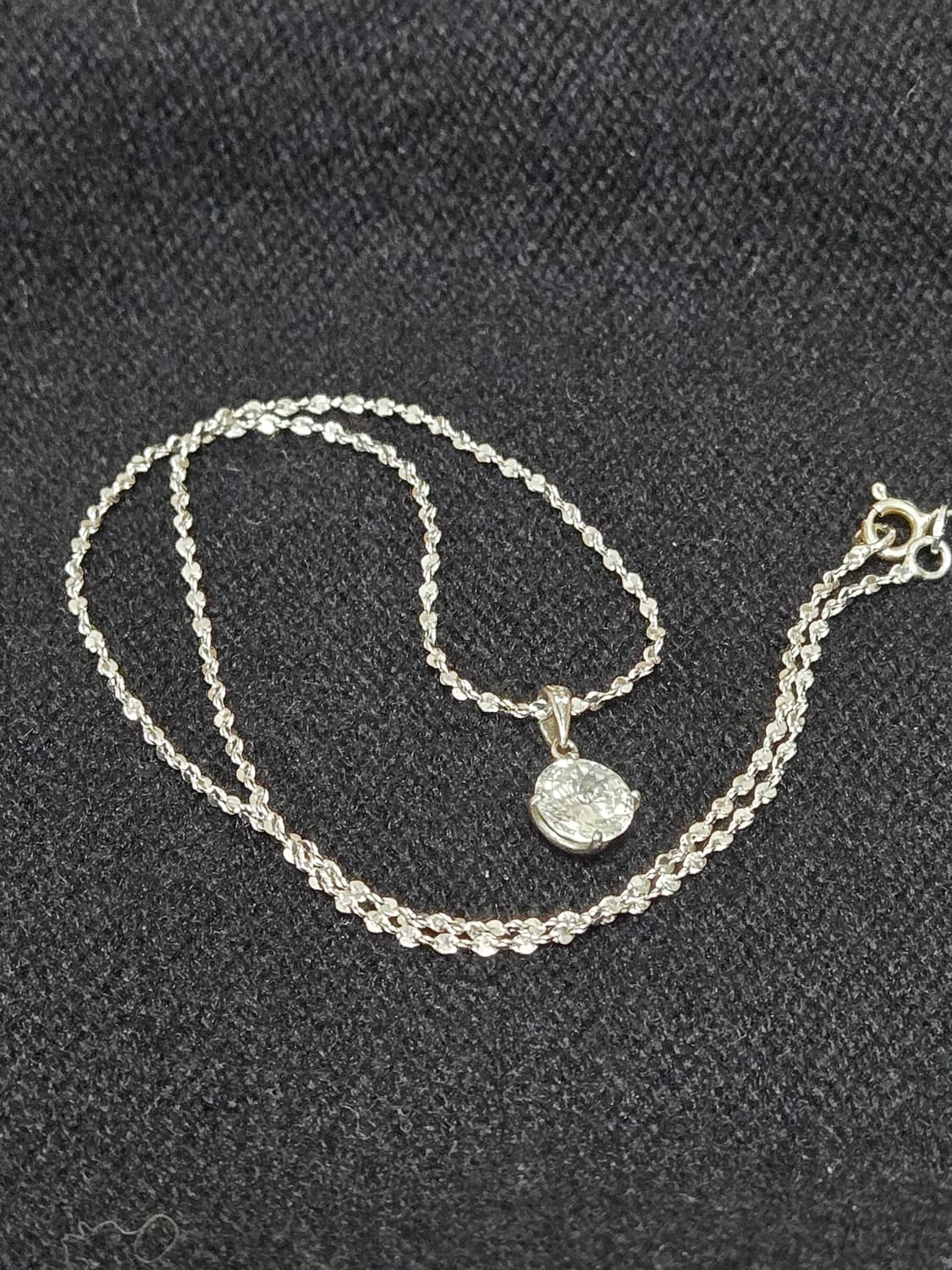 제목 (후르츠)
빈티지 실버 925 큐빅 솔리테어 네크리스 미니 펜던트 상품이미지2