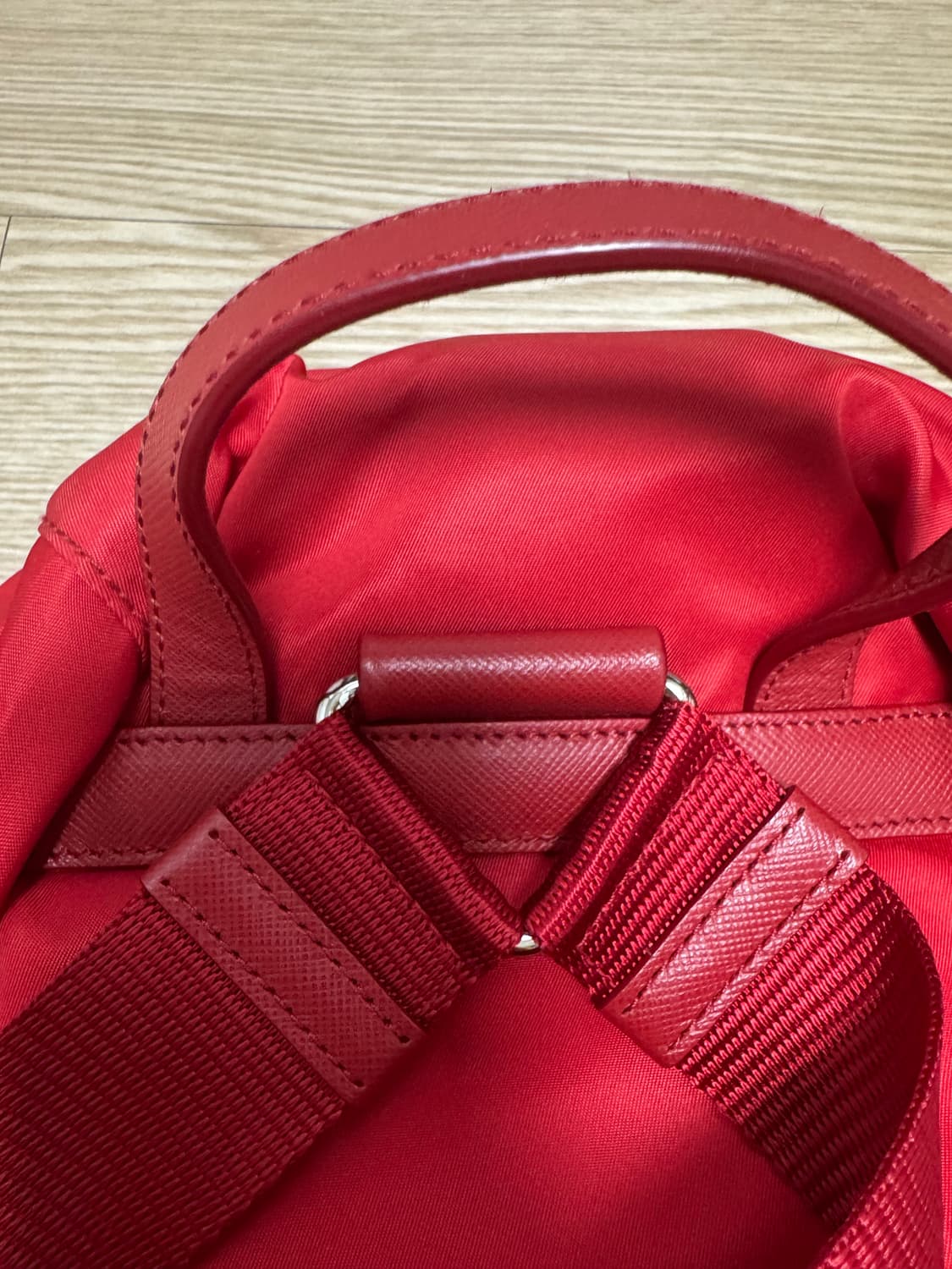 프라다 레드 백팩 상품이미지5