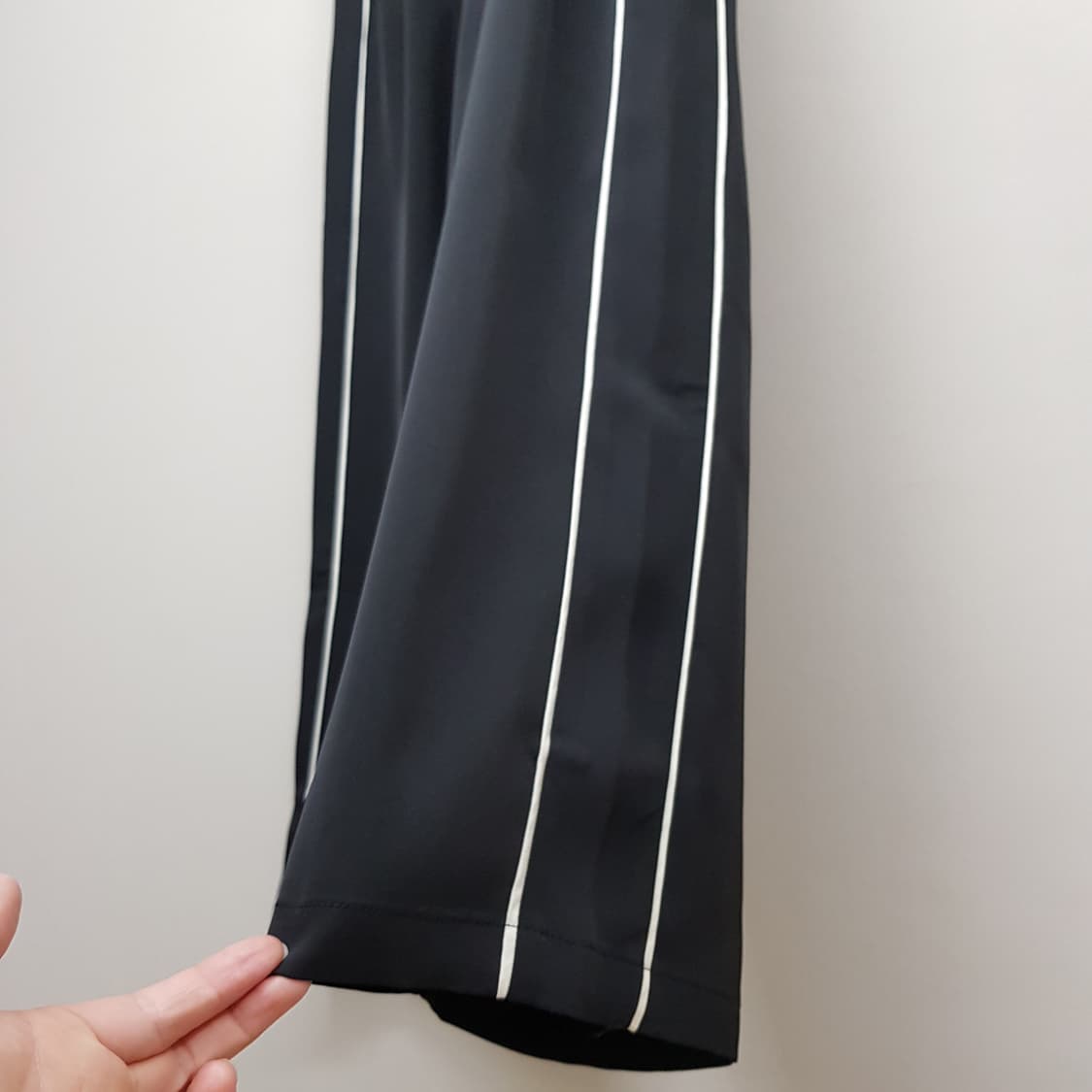 럭키슈에뜨 2023 사이드라인 트랙 와이드 팬츠 M사이즈 상품이미지3