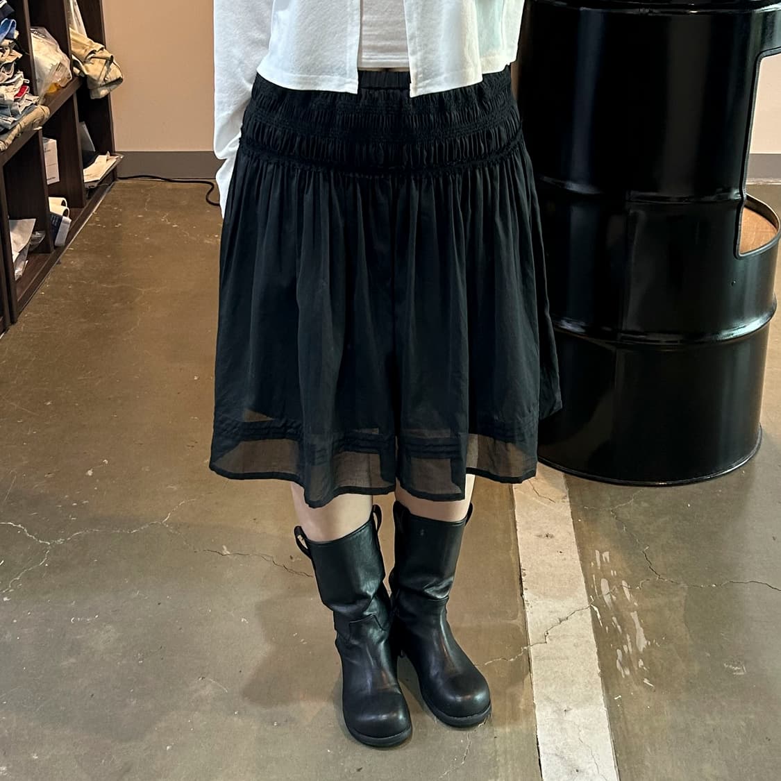 블랙 프릴 미디 스커트 상품이미지1