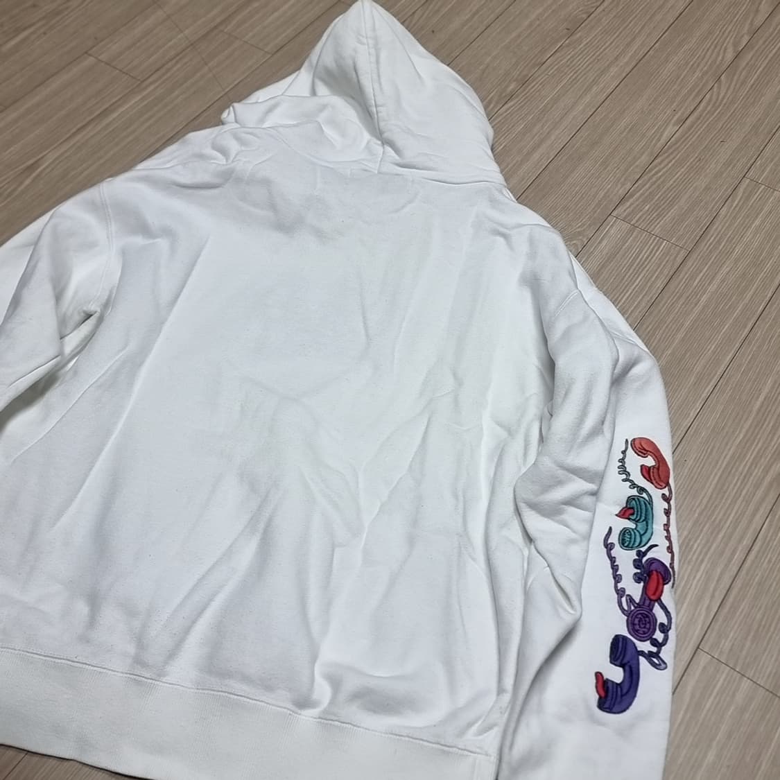 레프트얼론 화이트 후드티 프린팅 상품이미지4