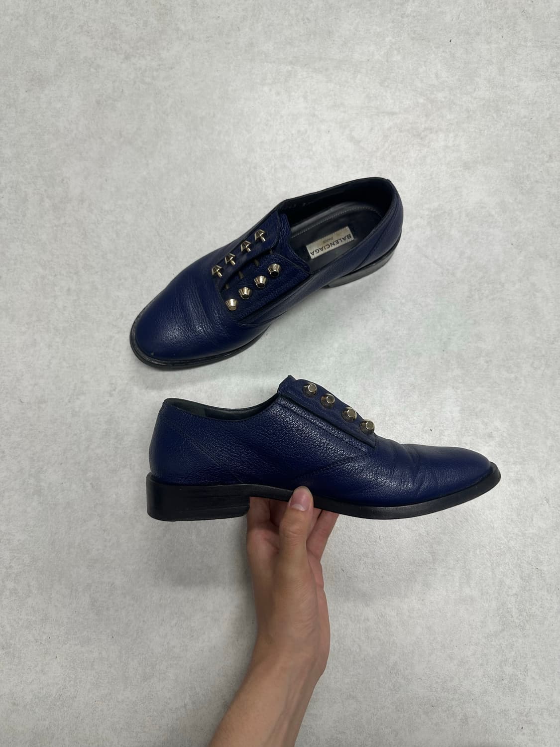 발렌시아가 스터드 로퍼 상품이미지3