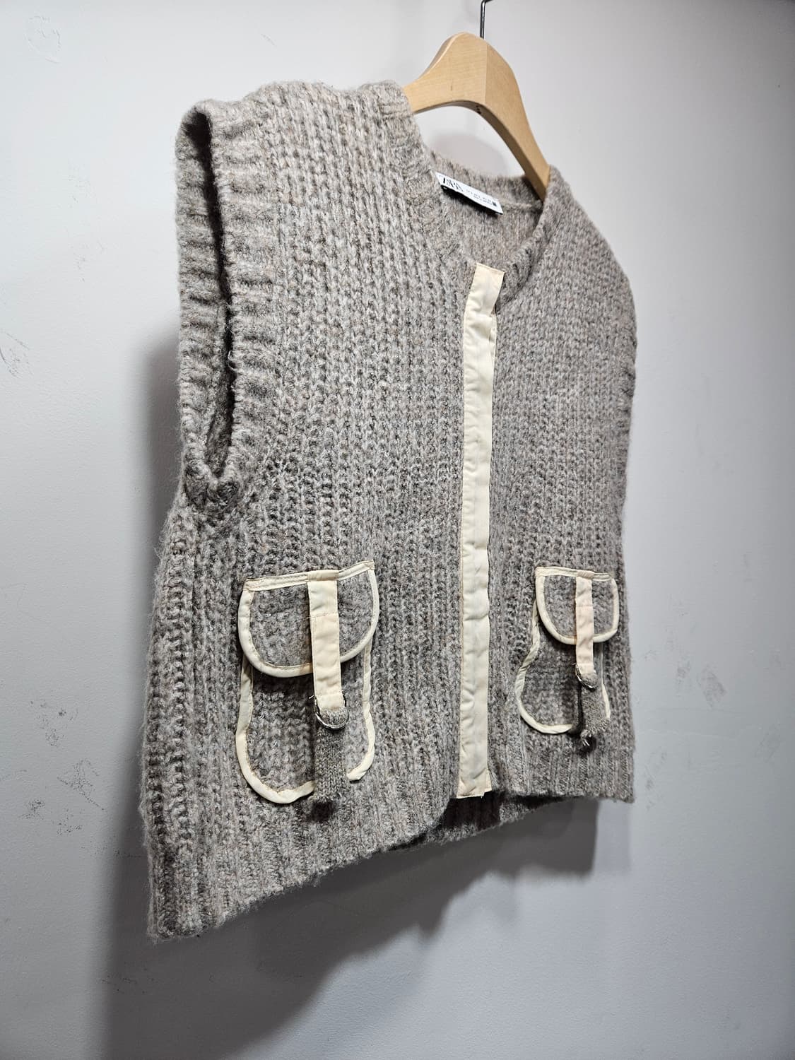 자라(ZARA) 포켓 니트 조끼 베스트 상품이미지4