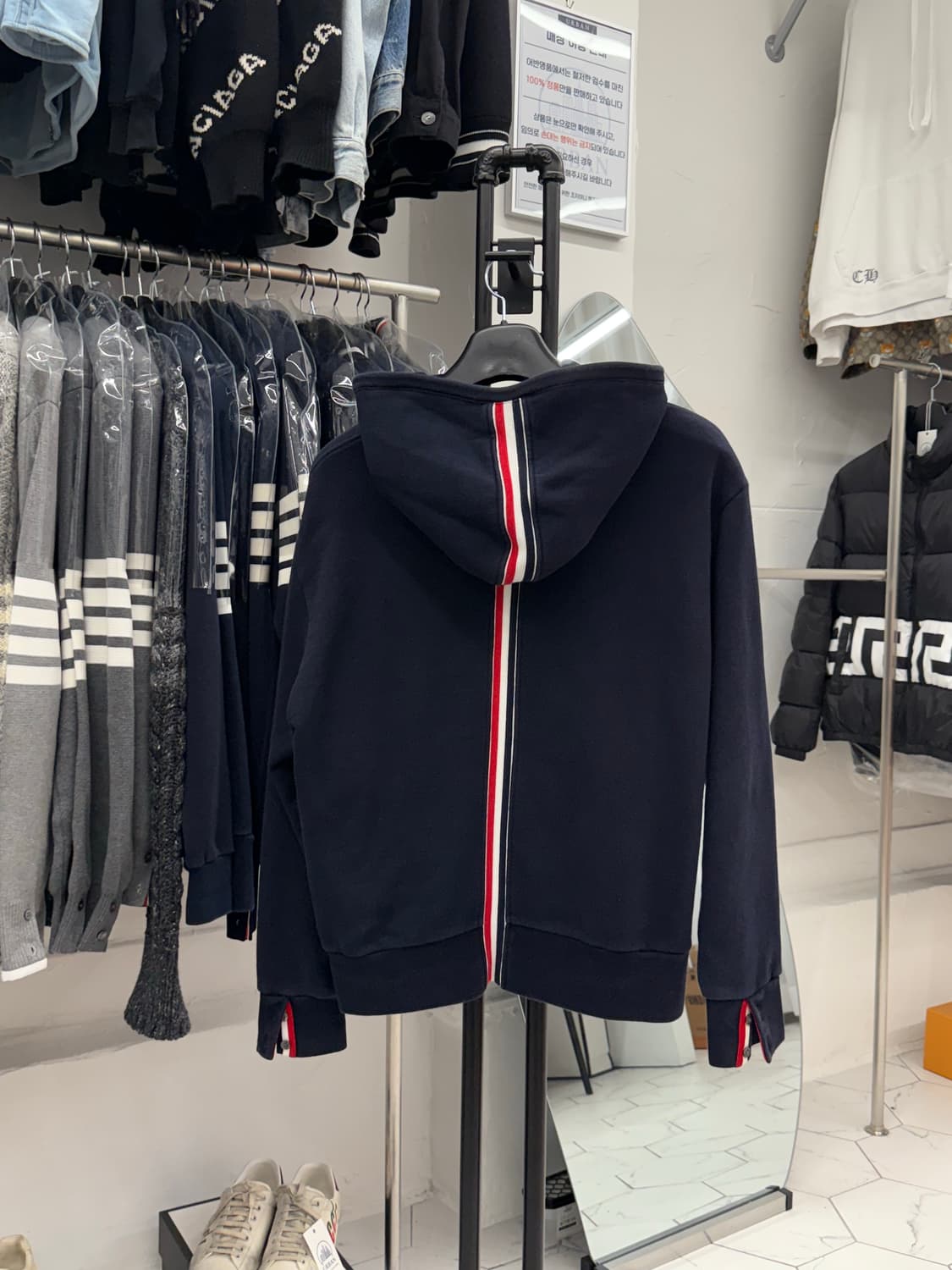 [3] 톰브라운 백삼선 후드티 상품이미지1