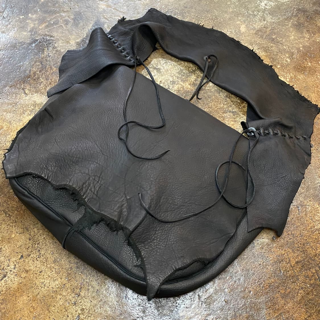 사슴가죽 핸드메이드 크로스백 상품이미지4