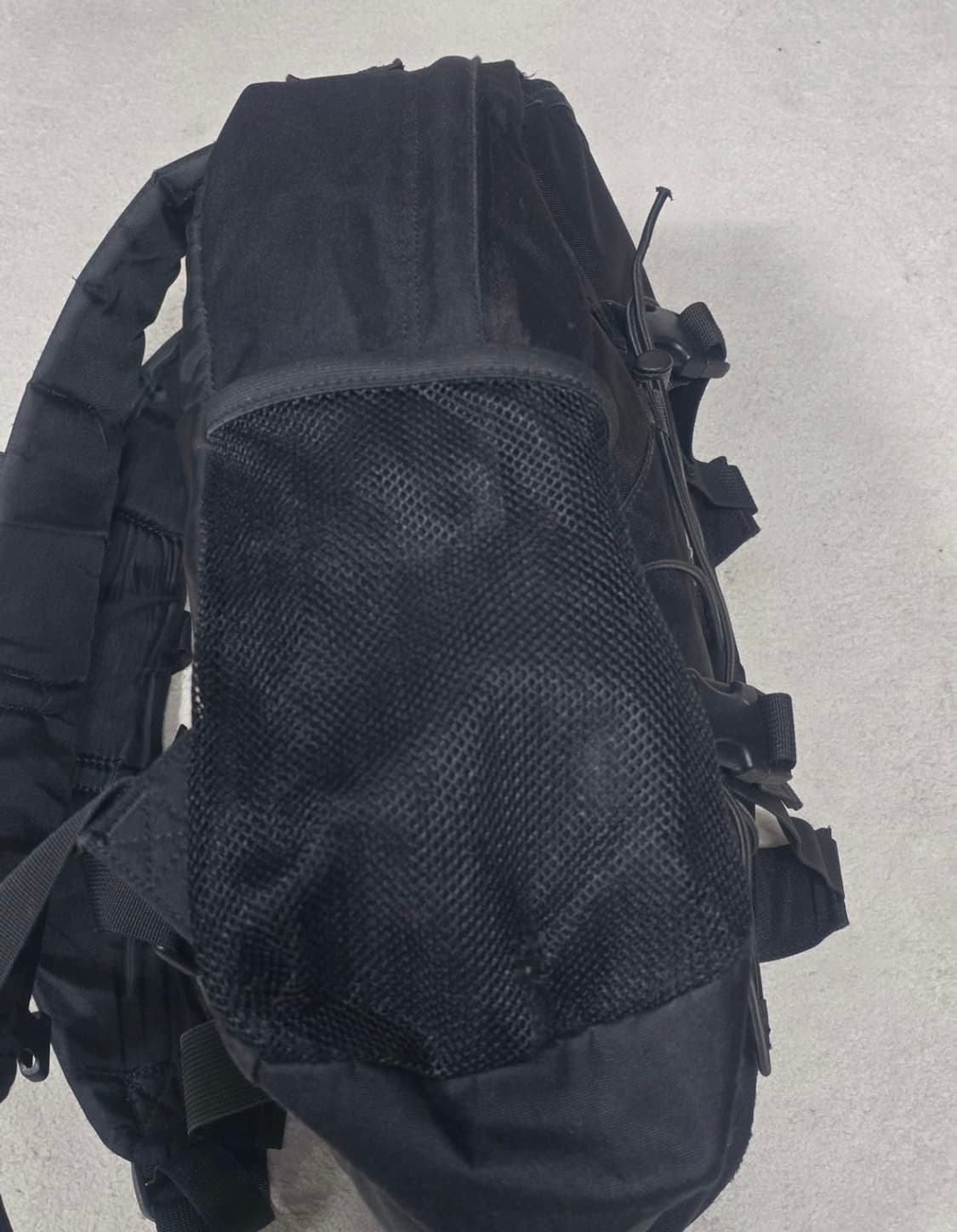 칼하트 킥플립 블랙백팩 상품이미지4