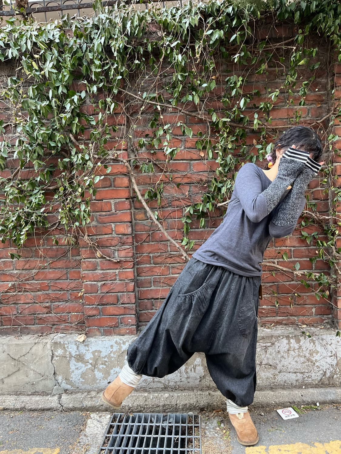 다크 그레이 벌룬 미디 팬츠 상품이미지1