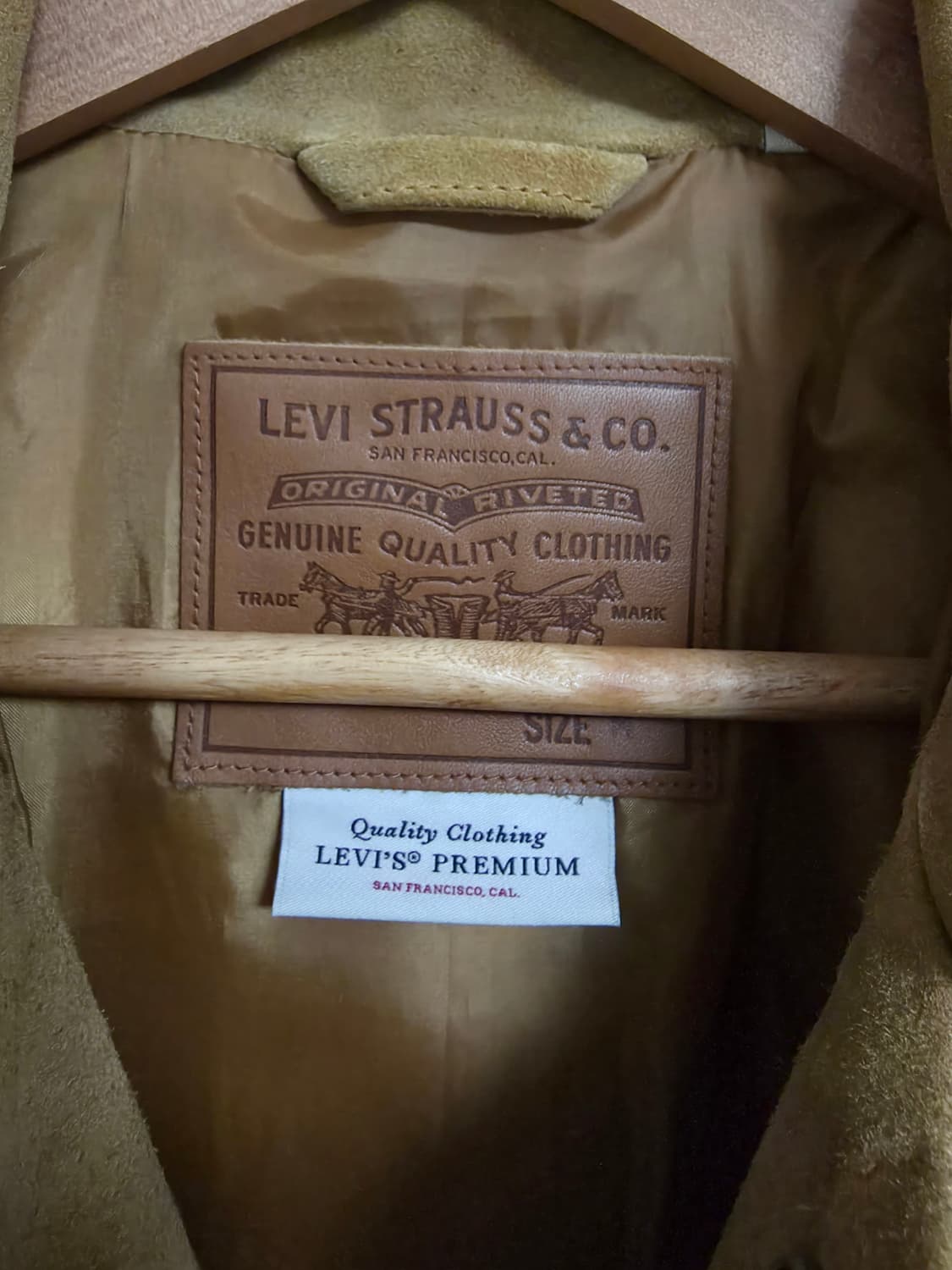 [M] 리바이스 프리미엄 리얼 스웨이드 트러커 상품이미지3