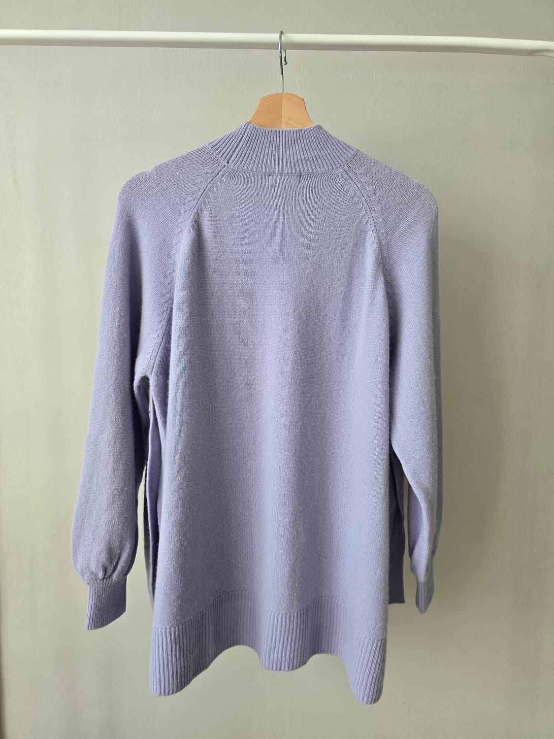 SHIPS 라일락 컬러 여유핏 하이넥 니트 상품이미지2