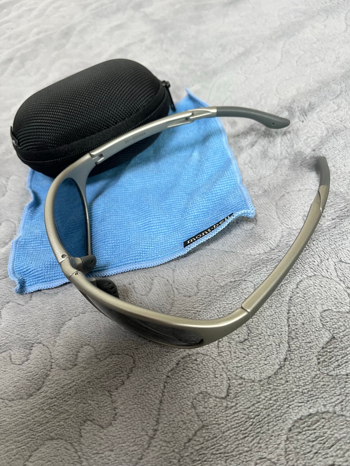 몽벨 편광 트래킹 선글라스 실버 접이식 폴더블 제니 안경 썬글라스 상품이미지5