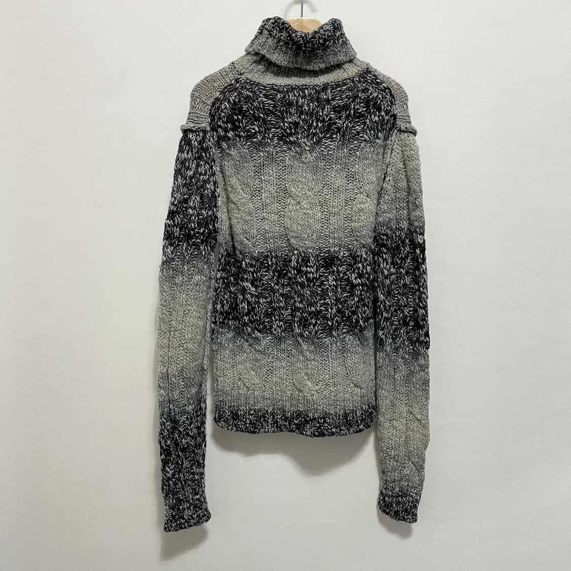 돌체 앤 가바나 니트 상품이미지4