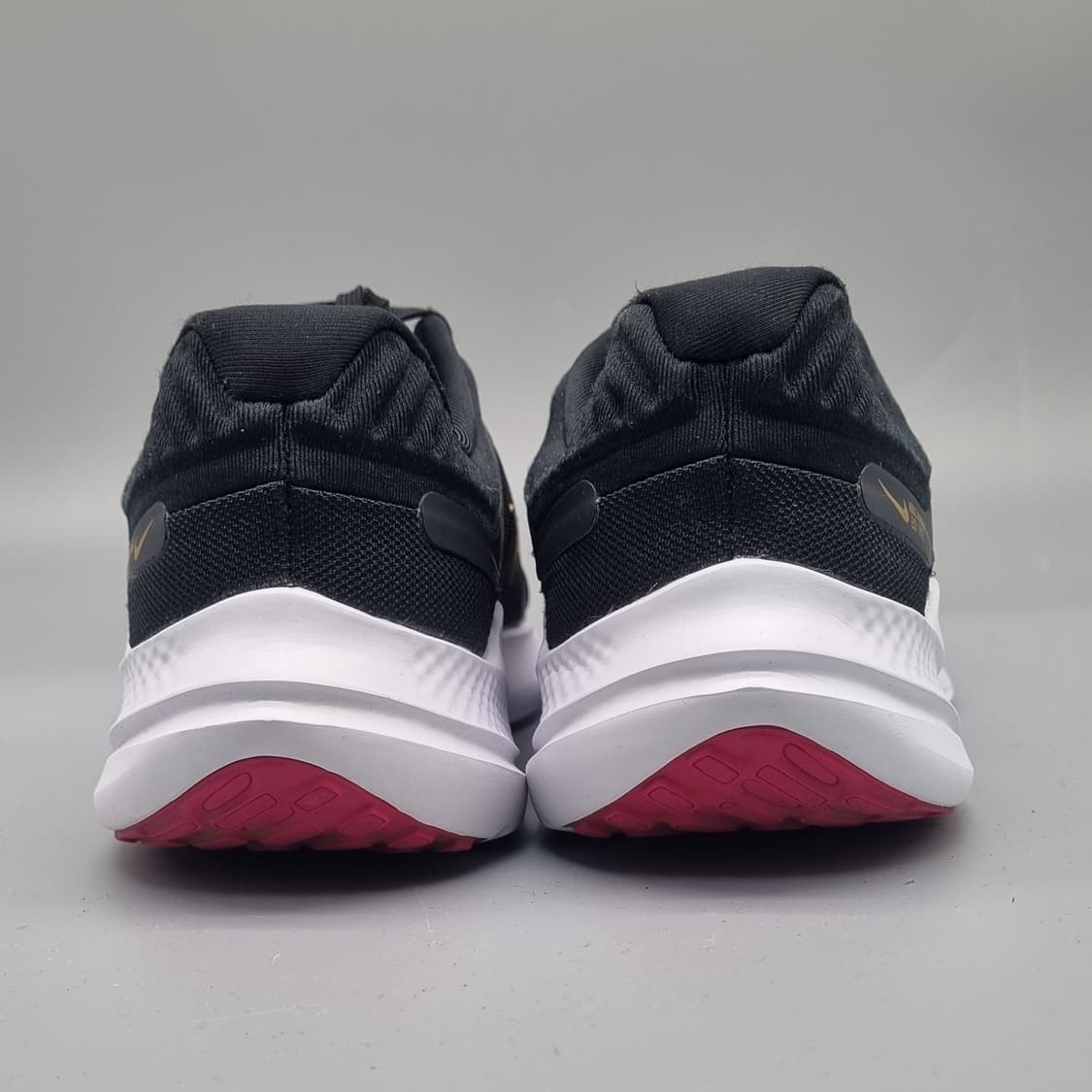 나이키 퀘스트5  여성런닝화245 상품이미지4