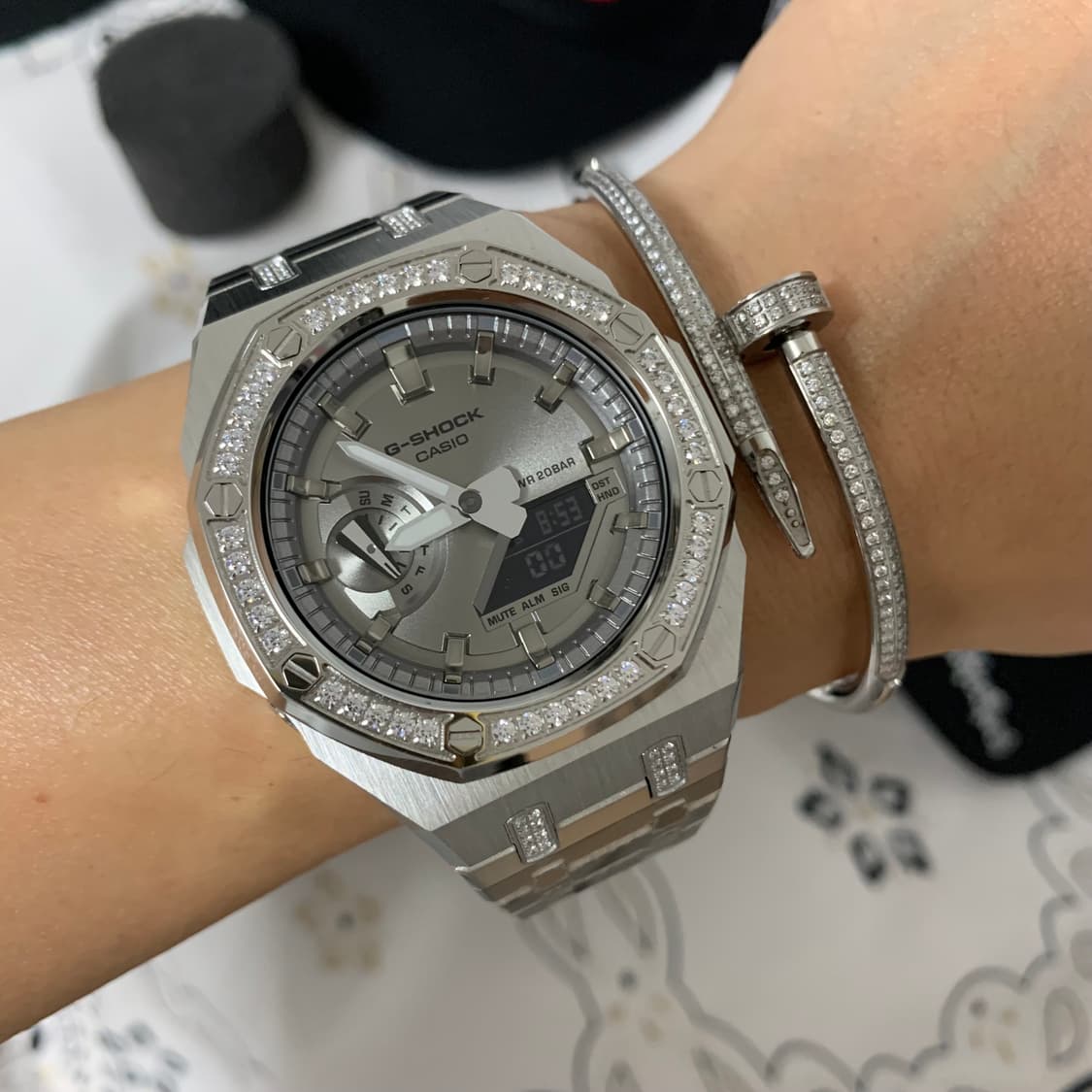 지샥 GA-2100 실버 지르코니아 파베 세팅 커스텀 시계 상품이미지1