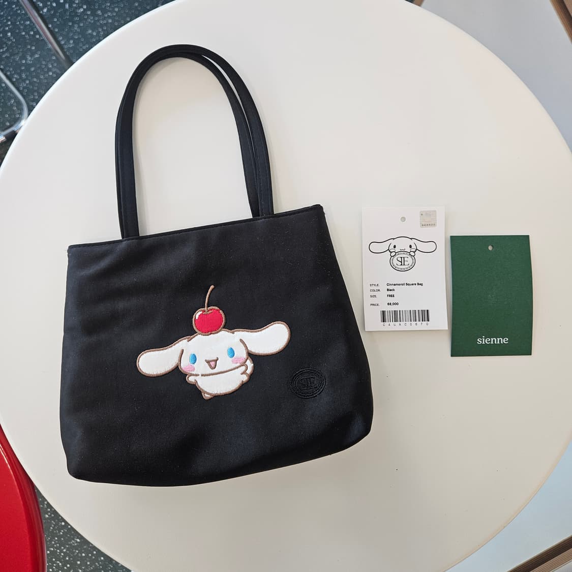 시엔느 시나모롤 스퀘어백 상품이미지7