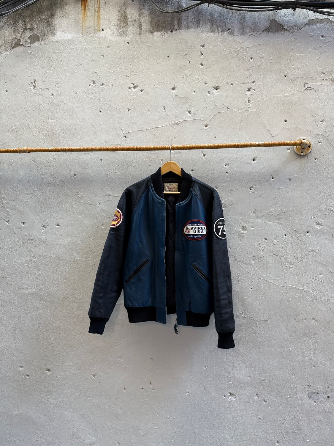 아비렉스 레더점퍼 상품이미지1