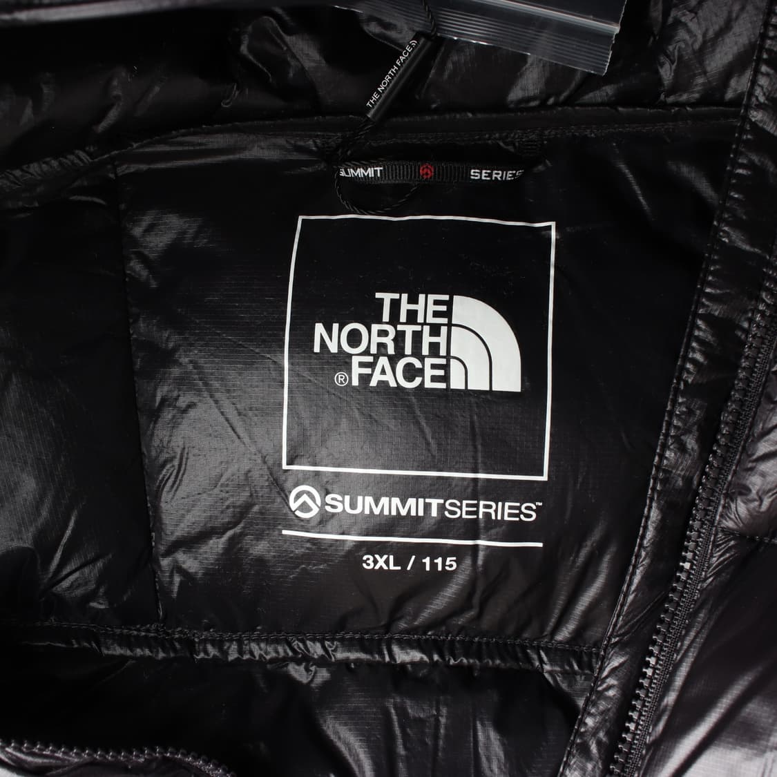 (새상품) 노스페이스 25FW 마테호른 다운 재킷 경량 패딩 EBONY 상품이미지4