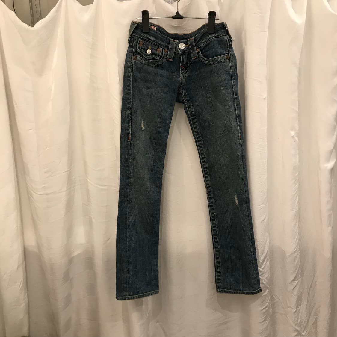 True Religion 트루릴리전 로우 데미지 데님 상품이미지1