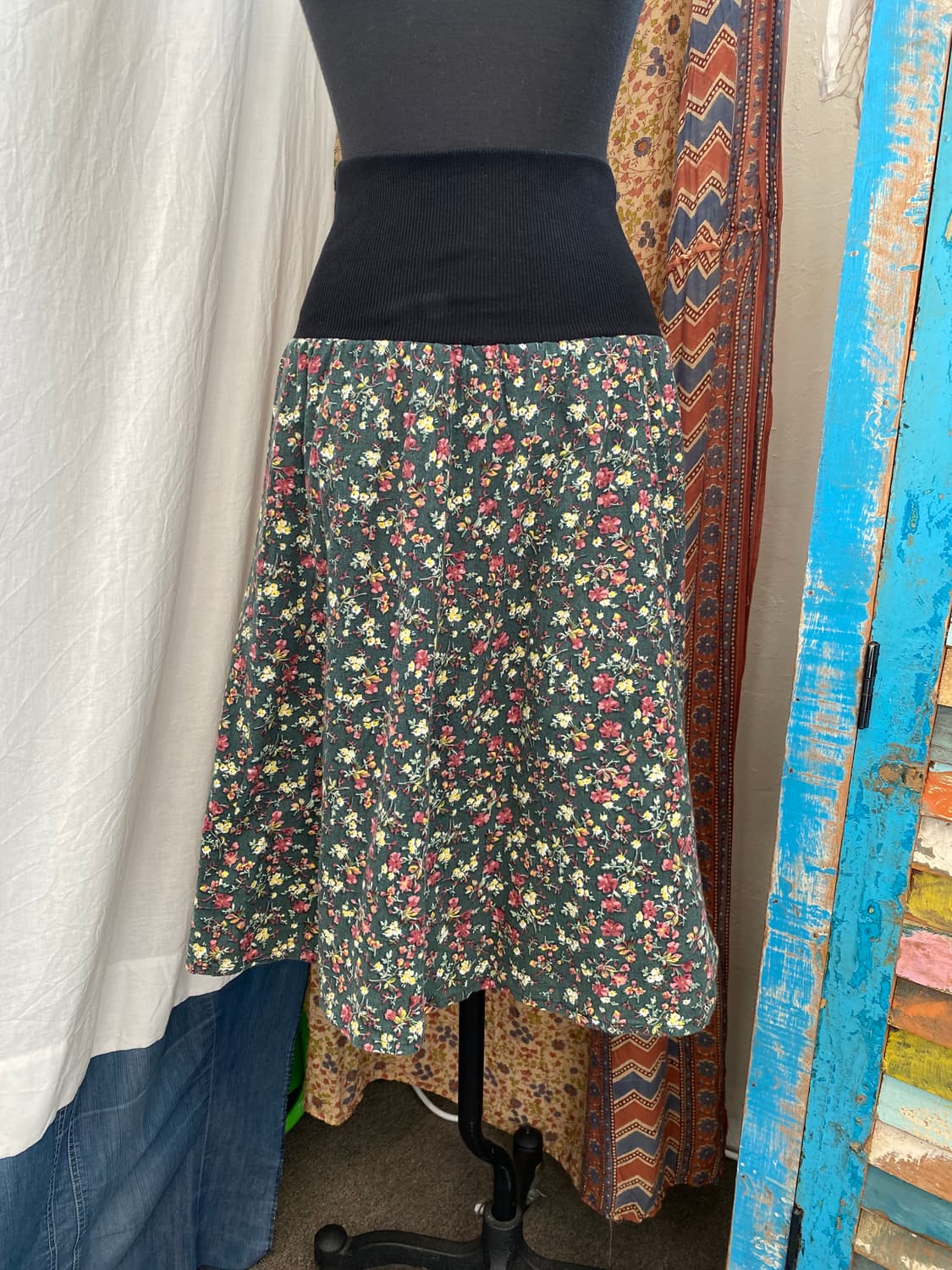 CINEMA CLUB 그린플라워 밴딩스커트(M) 상품이미지6