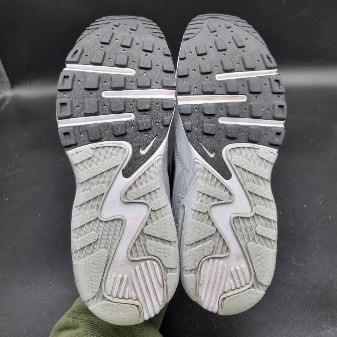 나이키 에어맥스 엑시 운동화220. 상품이미지3