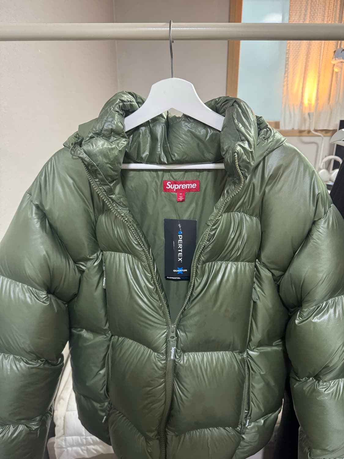 슈프림 페더웨이트 다운 퍼퍼 자켓 올리브 - 23FW 상품이미지4