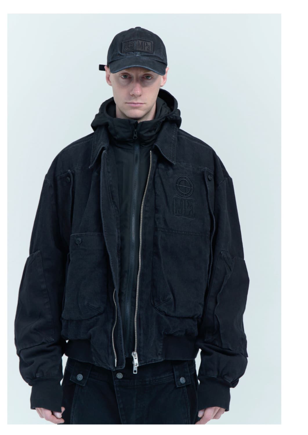 플라스틱 프로덕트 봄버 자켓 상품이미지1