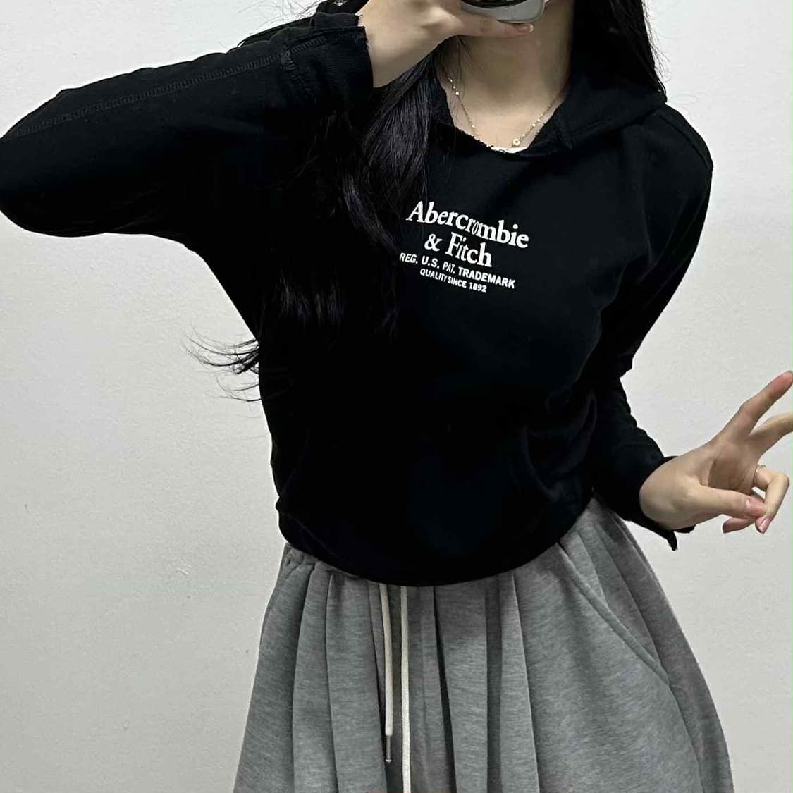 아베크롬비 y2k 블랙 걸즈 스웨트셔츠 후드티(XS) 상품이미지1